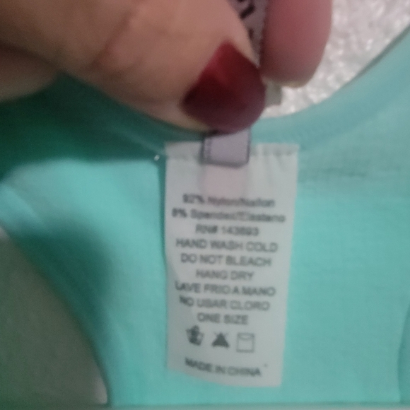 NWT Fornia sports bra like one size fits most - Picture 5 of 6